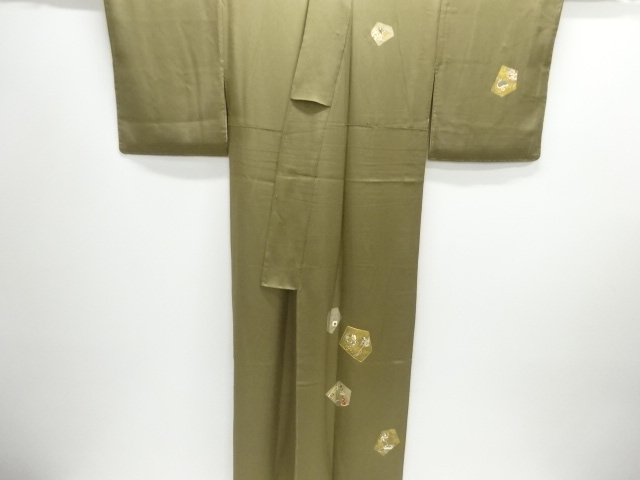  石畳に玩具模様刺繍一つ紋訪問着